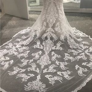 Elegant White Lace Wedding Dress